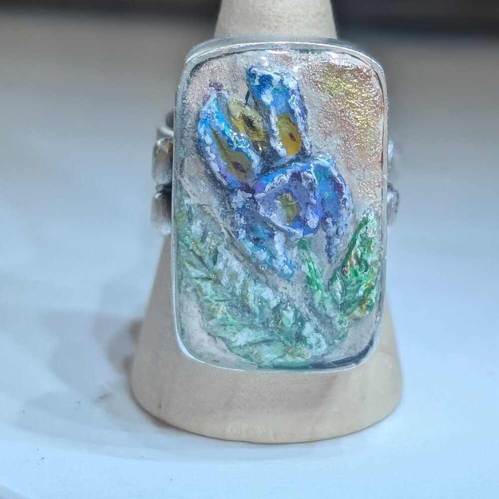 Handmade and painted clay and resin statement ring. Silver-plated brass. Floral.